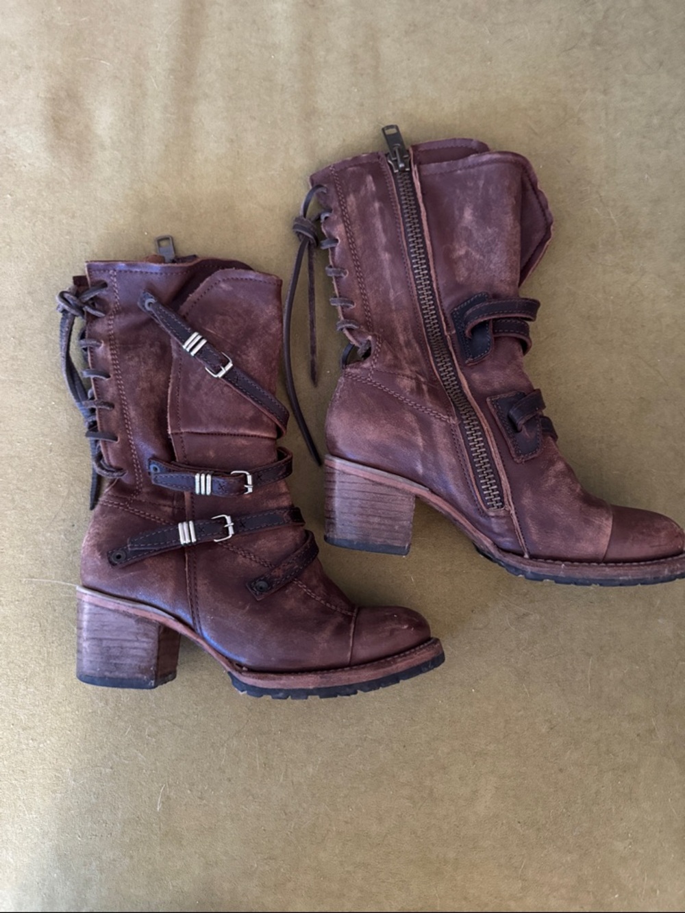 FREEBIRD Cora in Distressed Black Size 6 EUC - Picture 9 of 11